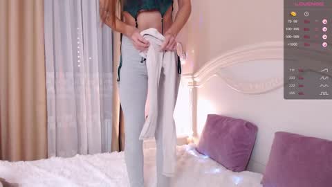 Avrora Inst online show from 12-28-24, 01:50