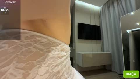 Avrora online show from 05-08-26, 06:24