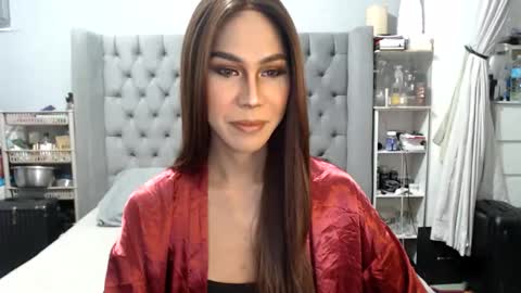 Snapshot of avyana_petite08 chatting on 02-12-26, 03:40 Kim online show from 02-12-26, 03:40