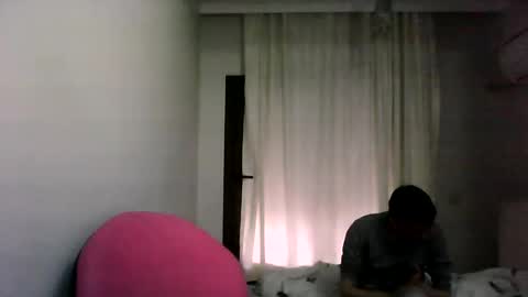 Snapshot of awesenheit chatting on 05-11-26, 04:48 awesenheit online show from 05-11-26, 04:48