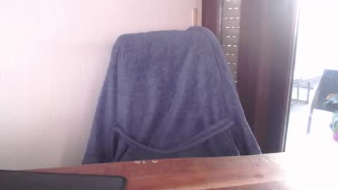 Snapshot of awesome86m chatting on 05-30-26, 06:38 PiPa online show from 05-30-26, 06:38