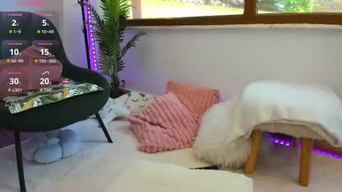 Snapshot of awesome_jolie chatting on 07-05-26, 10:00 Jolie online show from 07-05-26, 10:00
