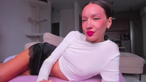 Snapshot of awgustina_sweetheart22 chatting on 05-30-26, 08:22 Awgustina online show from 05-30-26, 08:22