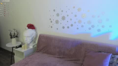 Snapshot of awrieel chatting on 01-03-25, 03:05 Emily online show from 01-03-25, 03:05