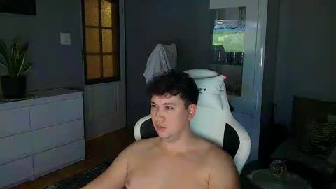 Artur online show from 02-13-25, 05:11