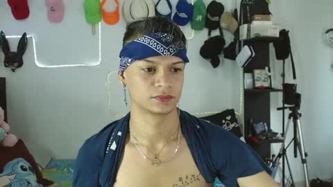 Snapshot of axcel_boy chatting on 09-11-25, 06:41 axcel online show from 09-11-25, 06:41