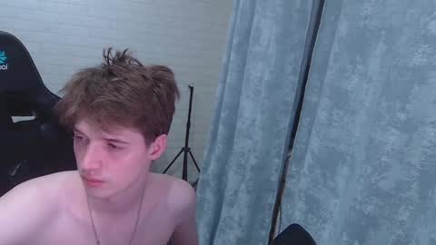 axel_0ne online show from 05-26-26, 07:54