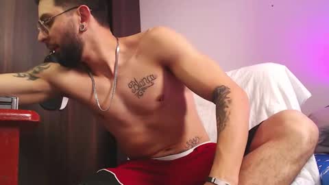 Independiente Model online show from 11-02-25, 12:51