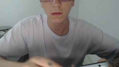 Snapshot of axel__master chatting on 06-15-26, 04:25 axel__master online show from 06-15-26, 04:25