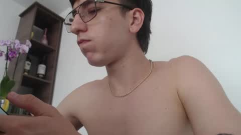 Snapshot of axel__master chatting on 06-22-26, 06:16 axel__master online show from 06-22-26, 06:16