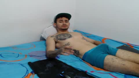 Snapshot of axel_ag chatting on 01-10-25, 03:16 Axel online show from 01-10-25, 03:16