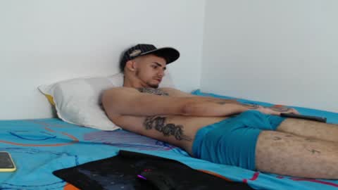 Snapshot of axel_ag chatting on 01-12-25, 02:41 Axel online show from 01-12-25, 02:41