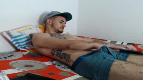 Snapshot of axel_ag chatting on 01-21-25, 02:15 Axel online show from 01-21-25, 02:15