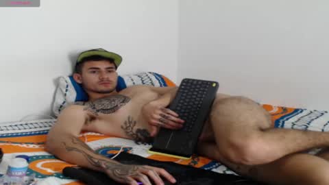 Snapshot of axel_ag chatting on 02-05-25, 09:07 Axel online show from 02-05-25, 09:07