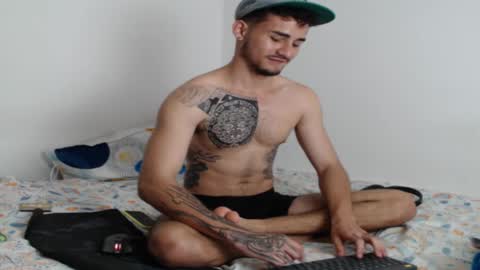 Snapshot of axel_ag chatting on 02-21-25, 07:10 Axel online show from 02-21-25, 07:10