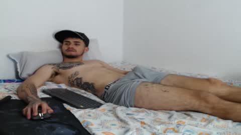 Snapshot of axel_ag chatting on 02-25-25, 06:20 Axel online show from 02-25-25, 06:20