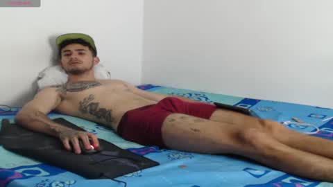 Snapshot of axel_ag chatting on 03-08-25, 10:24 Axel online show from 03-08-25, 10:24