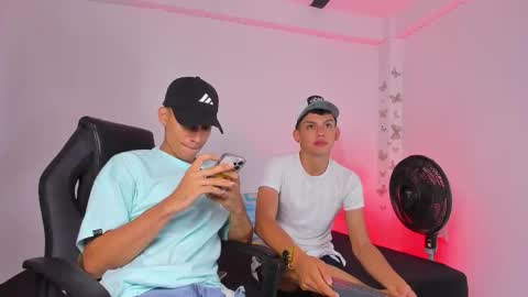 AXEL online show from 11-17-25, 07:19