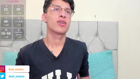 Axel Evanss online show from 02-11-25, 01:20