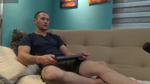 Axel Fairchaild online show from 10-04-25, 02:26