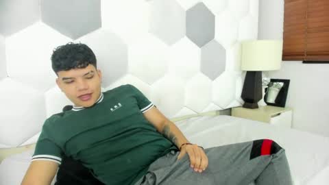 Axel Forte online show from 04-08-26, 01:33