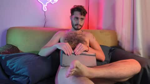 Sebstian online show from 11-24-25, 07:24