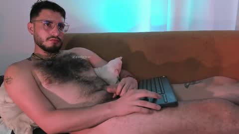 Snapshot of axel_giracr chatting on 04-30-26, 08:04 Sebstian online show from 04-30-26, 08:04