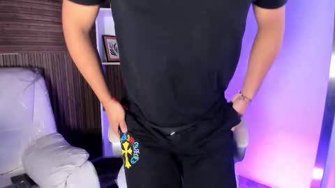 axel_grey_ online show from 11-29-25, 12:30