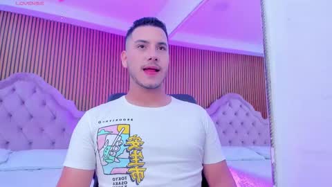 axel_grey_ online show from 03-28-26, 05:29