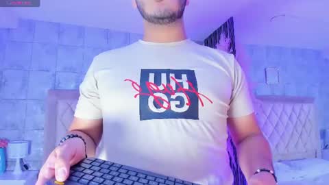Snapshot of axel_grey_ chatting on 06-21-26, 05:10 axel_grey_ online show from 06-21-26, 05:10