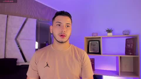 Snapshot of axel_grey_ chatting on 07-10-26, 12:52 axel_grey_ online show from 07-10-26, 12:52