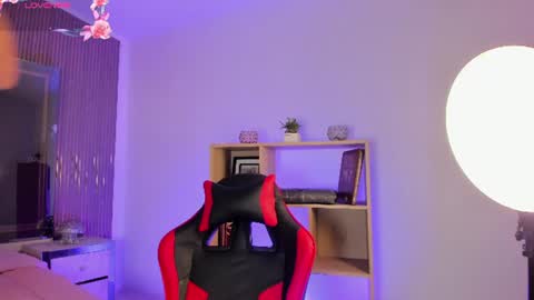 Snapshot of axel_grey_ chatting on 07-14-26, 12:44 axel_grey_ online show from 07-14-26, 12:44