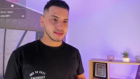Snapshot of axel_grey_ chatting on 07-20-26, 01:02 axel_grey_ online show from 07-20-26, 01:02