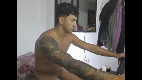 Snapshot of axel_hendrick chatting on 06-20-26, 10:23 axel_hendrick online show from 06-20-26, 10:23