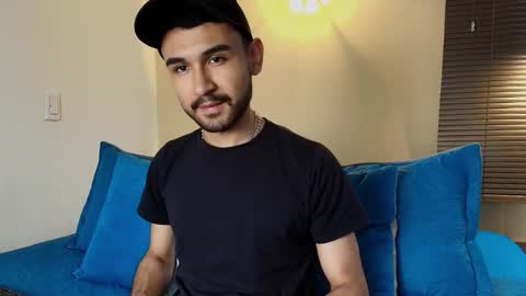 Axel Moon online show from 10-14-25, 07:03