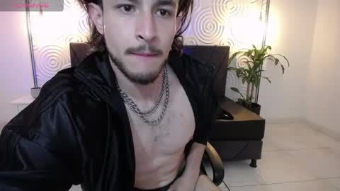 Axel  online show from 05-26-26, 12:39