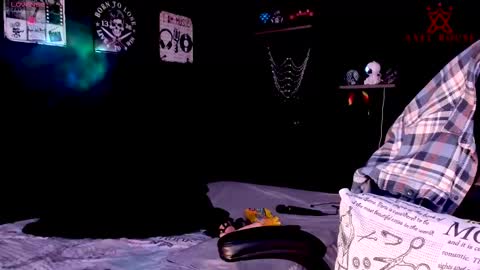 Snapshot of axel_rouse1 chatting on 10-23-25, 10:58 Axel Rouse online show from 10-23-25, 10:58