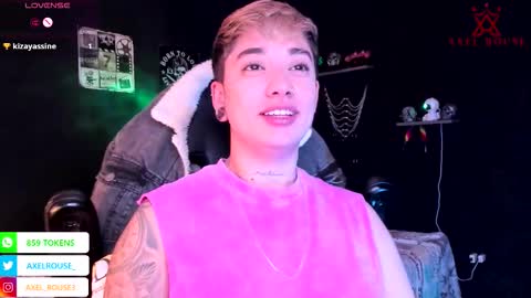 Snapshot of axel_rouse1 chatting on 11-19-25, 06:52 Axel Rouse online show from 11-19-25, 06:52