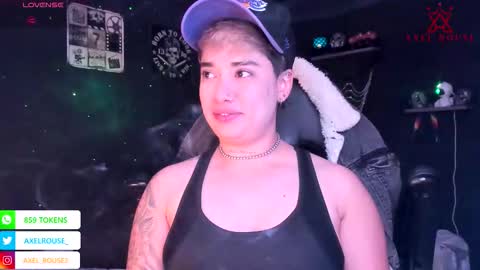 Snapshot of axel_rouse1 chatting on 11-21-25, 08:29 Axel Rouse online show from 11-21-25, 08:29