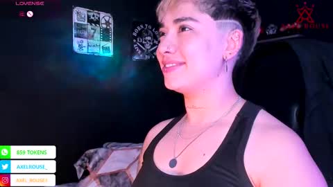 Snapshot of axel_rouse1 chatting on 11-28-25, 10:23 Axel Rouse online show from 11-28-25, 10:23