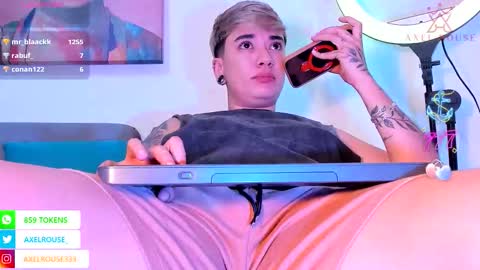 Axel Rouse online show from 03-08-26, 02:04