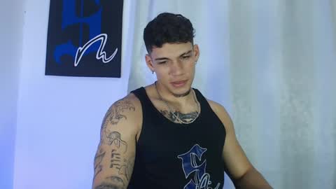 INDEPENDENT MODEL  online show from 02-05-25, 03:23