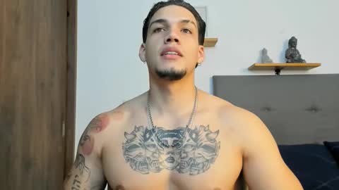 INDEPENDENT MODEL  online show from 10-10-25, 02:54