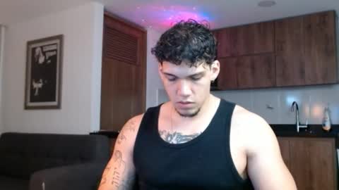 Snapshot of axel_taylor21 chatting on 01-09-26, 01:08 INDEPENDENT MODEL online show from 01-09-26, 01:08