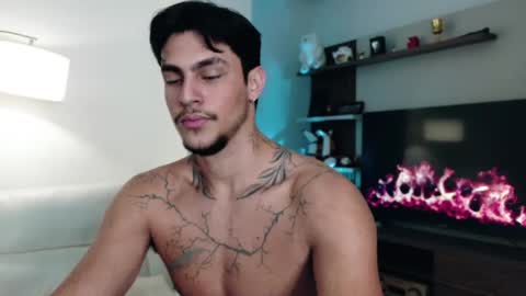 axelblack7 online show from 04-12-26, 11:37