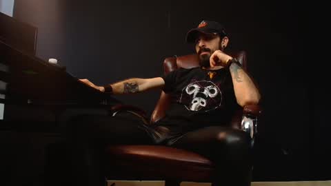 AxelColton online show from 01-15-25, 10:06