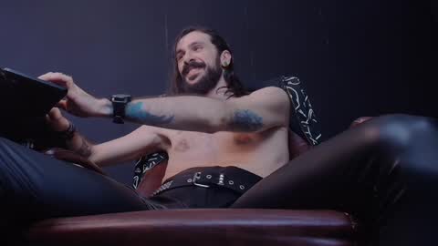 AxelColton online show from 01-30-25, 10:08