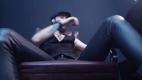 AxelColton online show from 02-06-25, 06:29