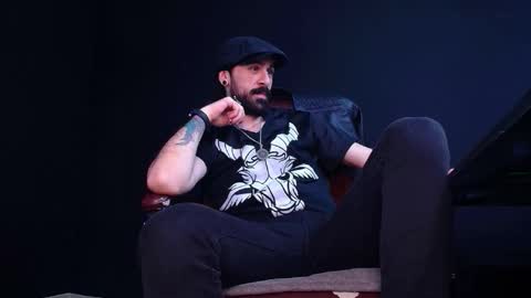 AxelColton online show from 11-13-25, 11:42