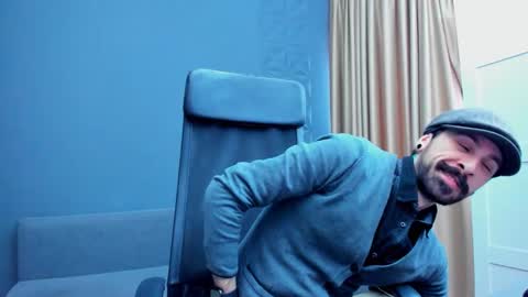 Snapshot of axelcolton chatting on 12-21-25, 11:39 AxelColton online show from 12-21-25, 11:39